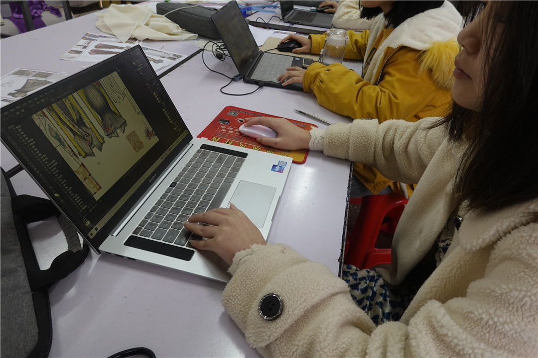  懷化服裝技術學校